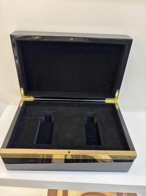 Lunar New Year Collaboration: 2000 to 5000 PCS Black High-Gloss Lacquer Perfume Box—A Wholesaler’s Trust Won by Speed, Quality and Service