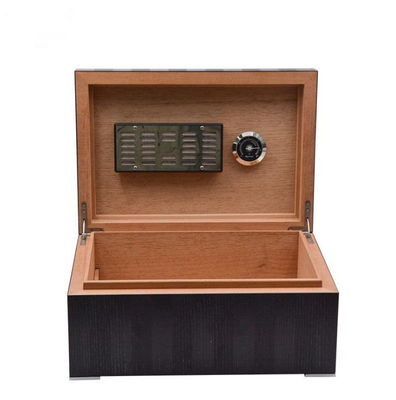 Buy Spanish Cedar Cigar Tobacco Box 20 Cigars Capacity With Humidity Control online manufacture