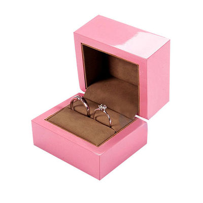 acheter Boîte à pendentifs en bois à bracelet haut de gamme Piano Laque anneau Peinture Boîte en bois online manufacture