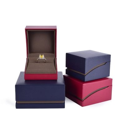 Buy Portable Personalized Luxury Jewellery Box Exquisite Jewellery Ring Case online manufacture