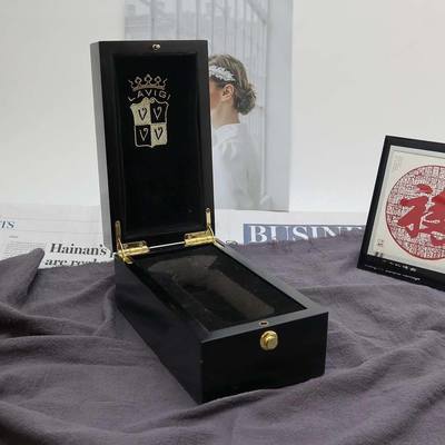 Buy Luxury Perfume Box with Environmentally Friendly Paint Scratch Resistant and High Temperature Resistant Finish online manufacture