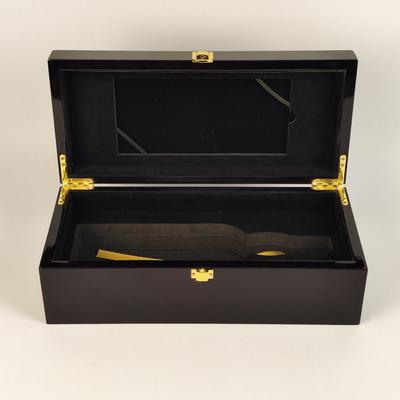 Buy Luxury Decorative Wooden Wine Gift Box Red Wine Whiskey Champagne Display Box online manufacture